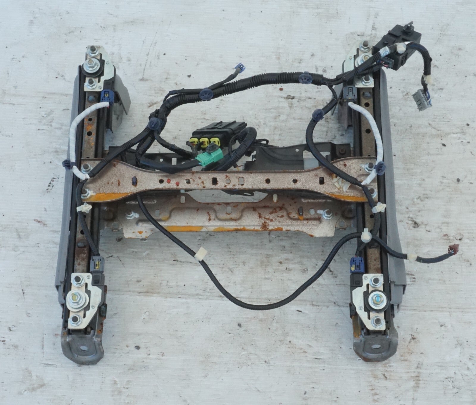 2011-2017 HONDA ODYSSEY FRONT RIGHT PASSENGER SEAT TRACK RAIL FRAME OEM