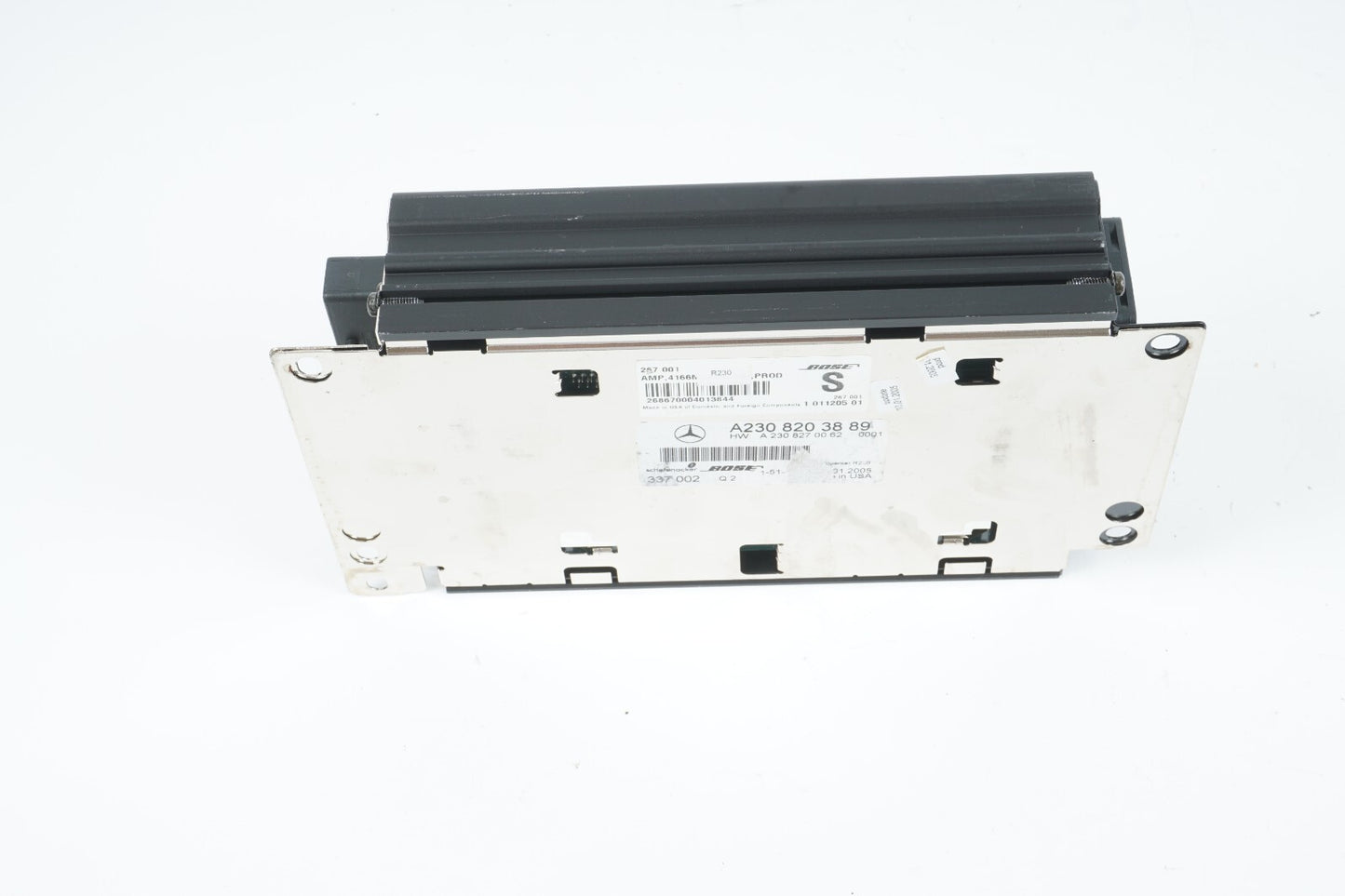 2005 - 2008 Mercedes SL500 R230 BOSE Amplifier 2308203889  OEM