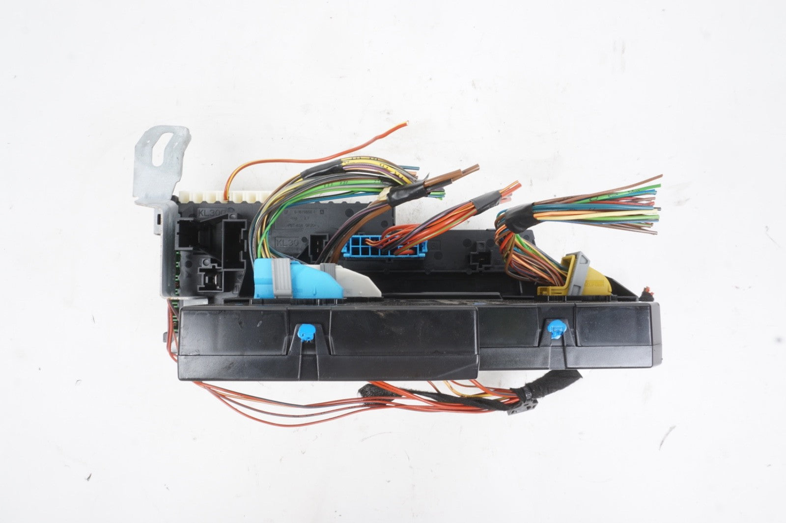 2012 - 2014 Mercedes C250 C350 Rear SAM Module Relay Fuse Box Assembly OEM