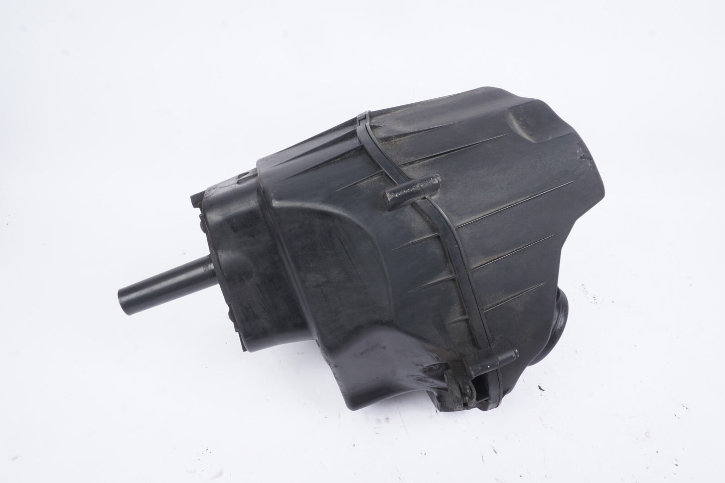 2011 - 2018 Audi A8L A8 3.0l Left  Air Cleaner Filter Box Driver Side OEM