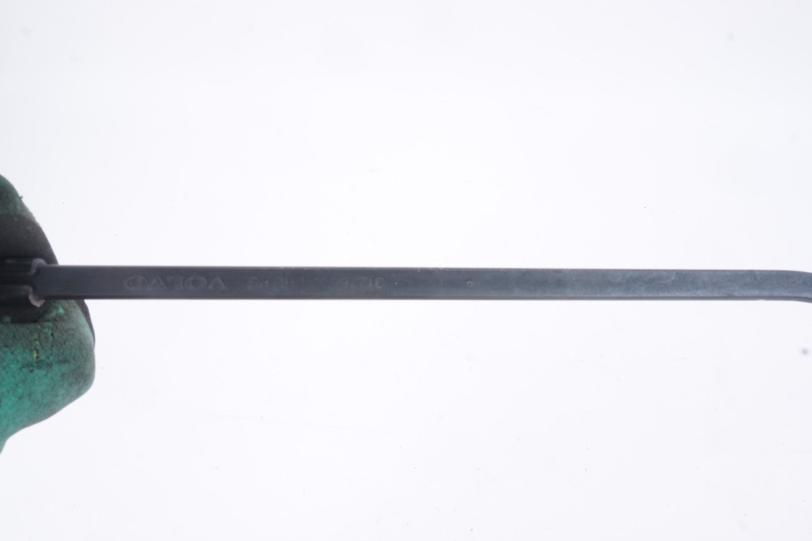 2006 - 2013 VOLVO C70 WINDSHIELD WIPER ARMS PAIR LEFT AND RIGHT