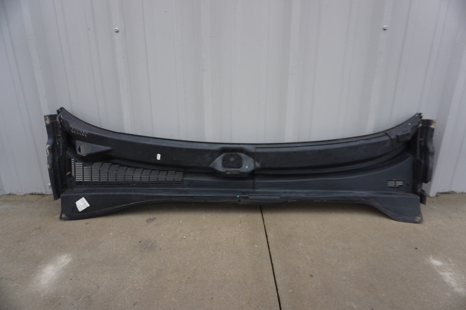2015 - 2023 Jeep Renegade Front Windshield Cowl Cover OEM