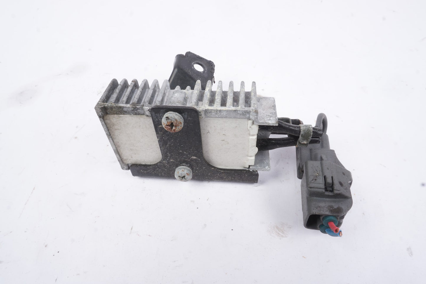 2002 - 2010 LEXUS SC430 ENGINE FUEL GAS PUMP CONTROL MODULE UNIT W/ BRACKET OEM