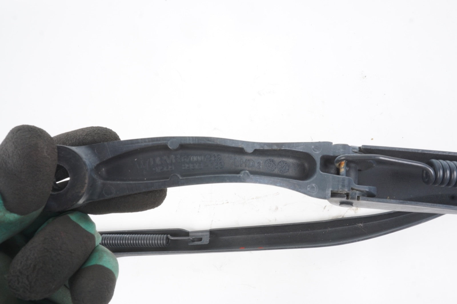 2014-21 Maserati Ghibli S Q4 Front Right and Left Windshield Wiper Arm 670001642