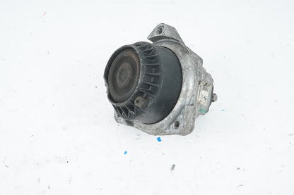 2012 - 2016 BMW 650i RWD ENGINE MOUNT BRACKET 6851264 OEM