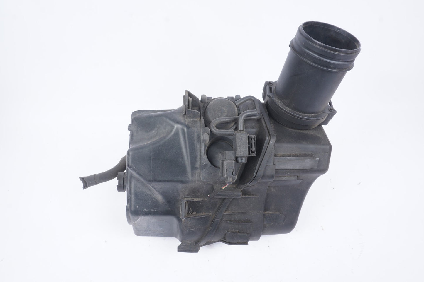 2004  - 2010 Audi A8 A8L 4.2L Air Intake Cleaner Box  OEM