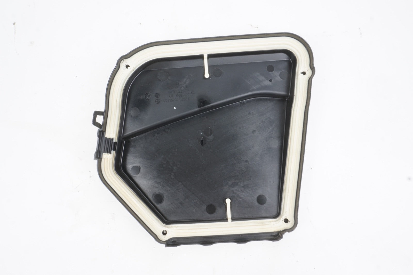 2012 - 2014 BMW 650i Fuse Box Distribution Cover OEM