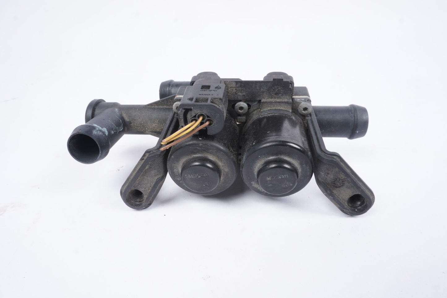 BMW 750i 2008-2018 WATER HEATER DUO VALVE OEM 9119164-04 OEM
