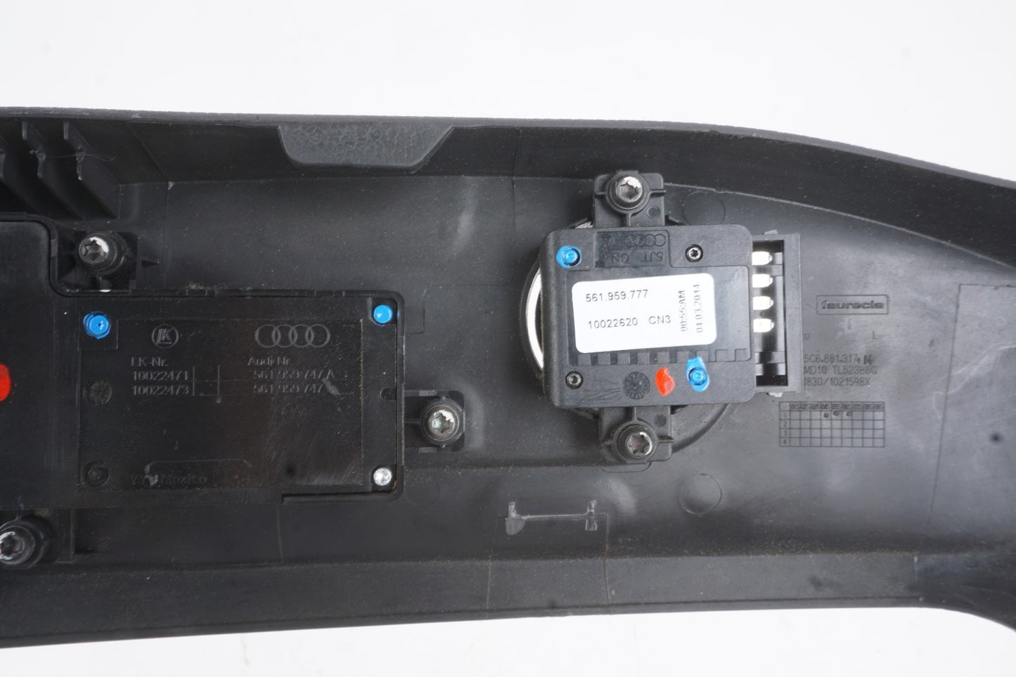 2012-2015 Volkswagen Passat Front Left Driver Seat Trim & Control Switch OEM