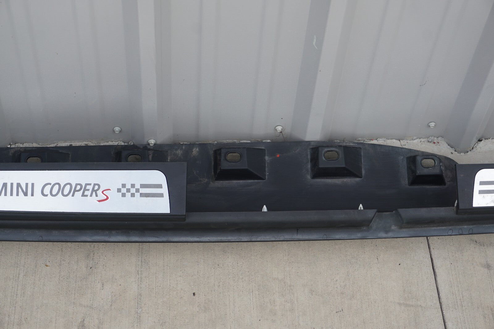 11 - 16 Mini Cooper Countryman Left Driver Side Rocker Panel Skirt Molding  OEM
