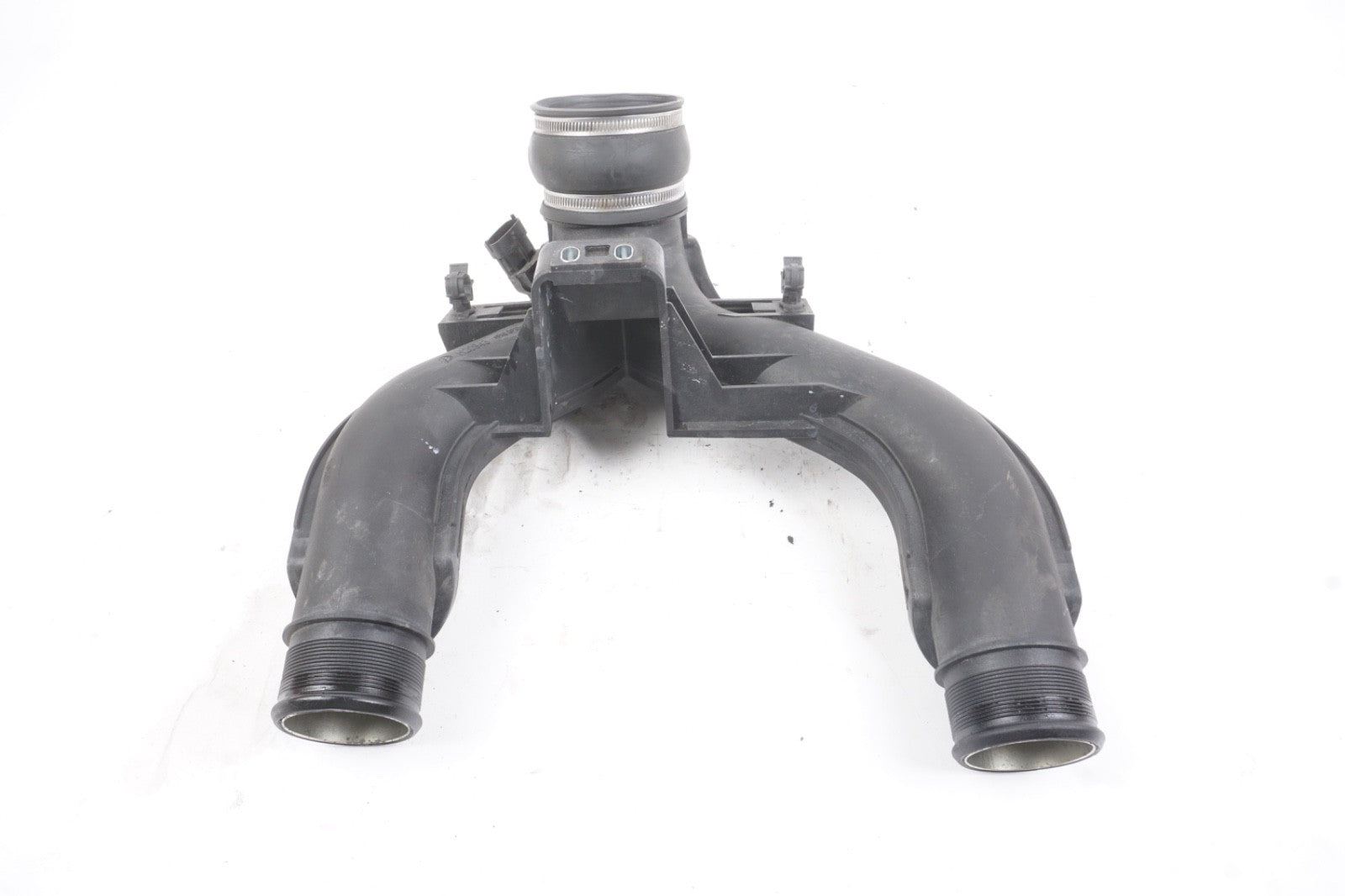 2014 - 2020 Maserati Ghibli 3.0L Engine Air Intake Duct Tube Hose OEM