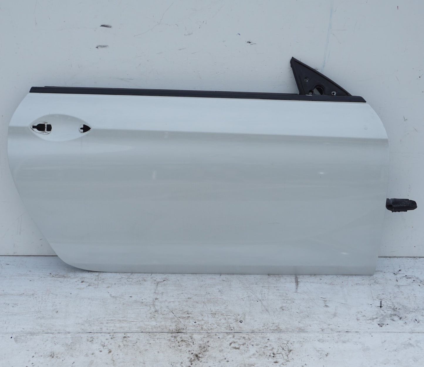 2012 - 2018 BMW 650i 640i Front Right Passenger Door Shell OEM
