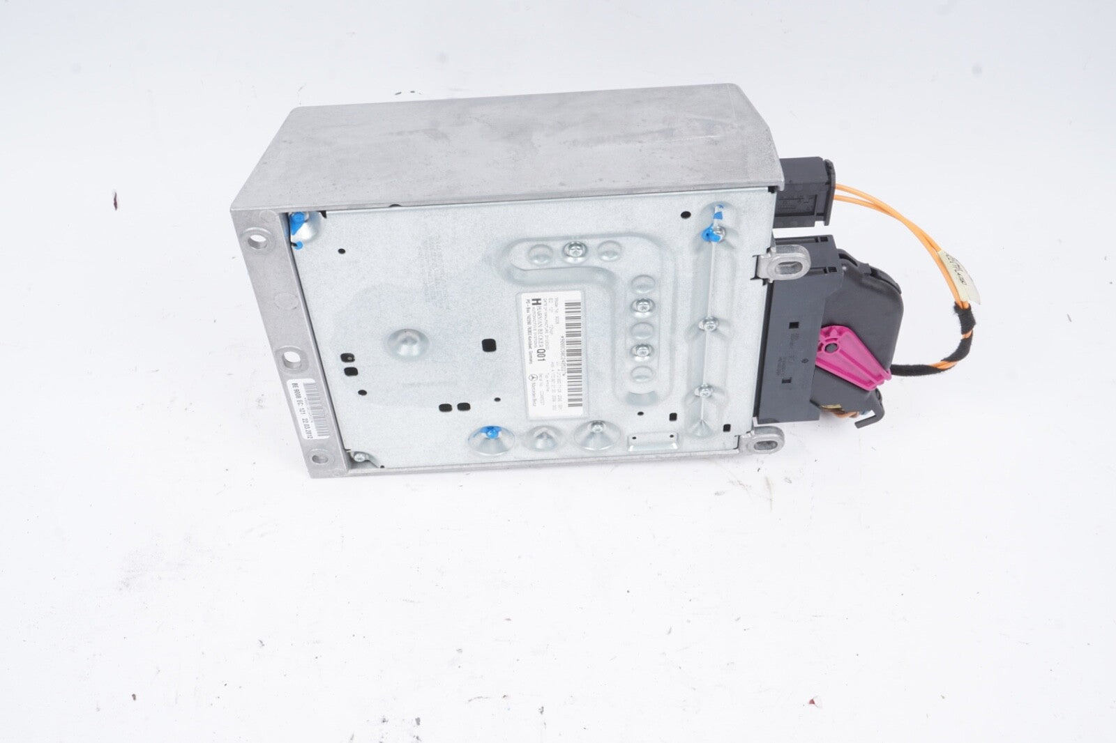 08-17 Mercedes E350 Harman Becker Radio Audio Amplifier Amp OEM A 212 900 71 08