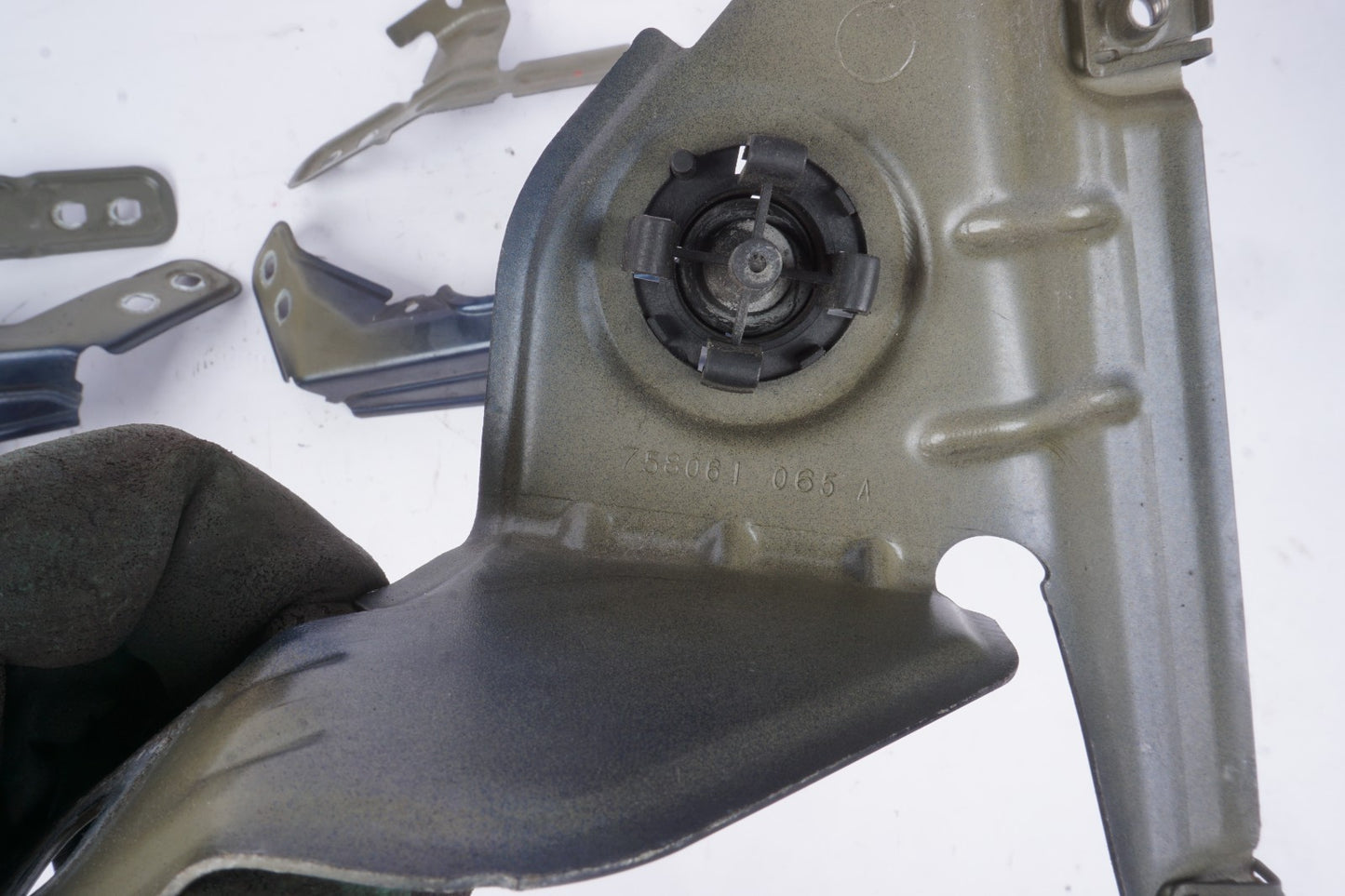 2011 - 2017 BMW X3 F25 Front Left Right Side Fender Support Mount Bracket OEM