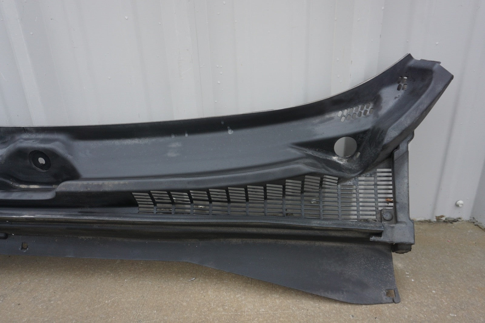 2015 - 2023 Jeep Renegade Front Windshield Cowl Cover OEM