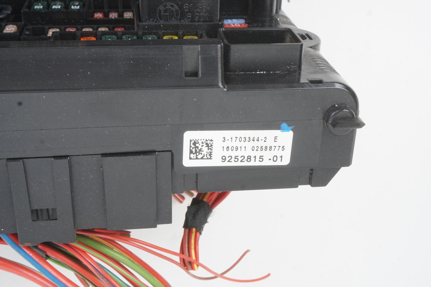 2012 - 2015 BMW 640i 650i Front Power Distribution Fuse Relay Box OEM