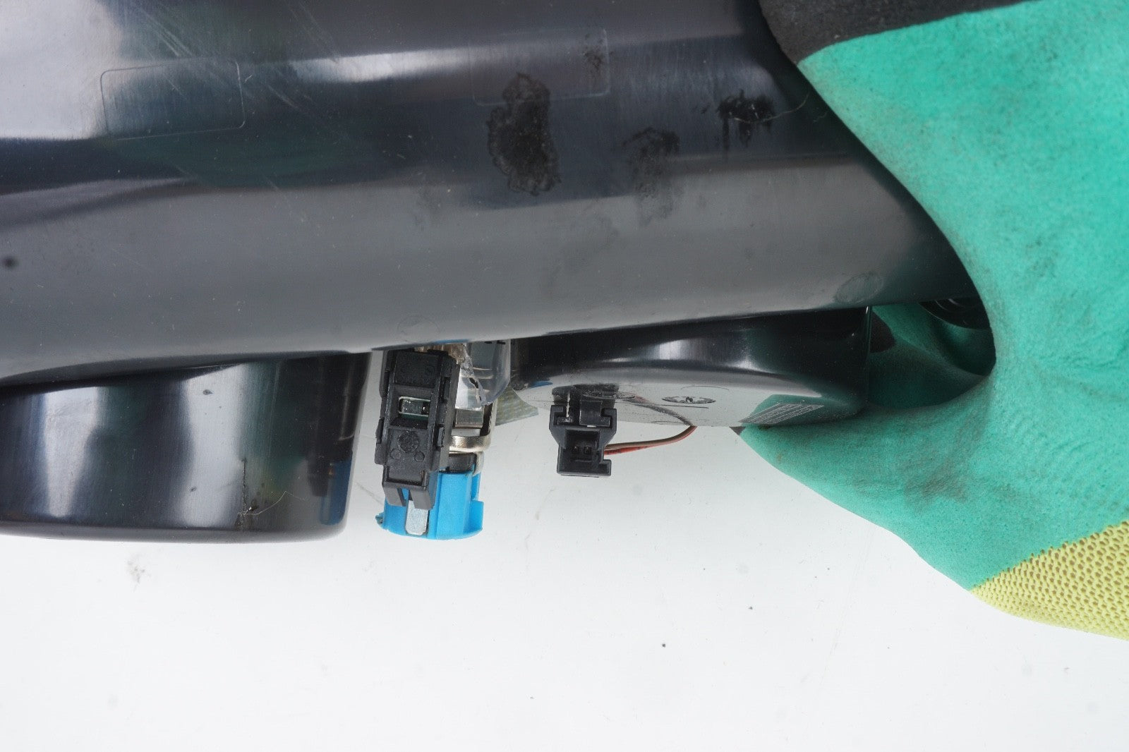 2014 - 2017 Maserati Ghibli Cup Holder OEM