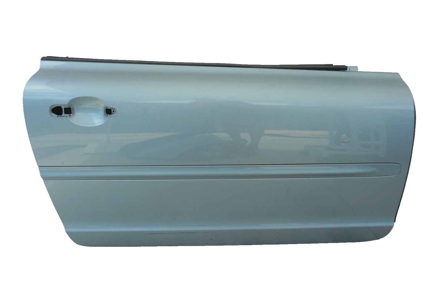 2006-2013 VOLVO C70 T5 FRONT RIGHT PASSENGER DOOR SHELL OEM