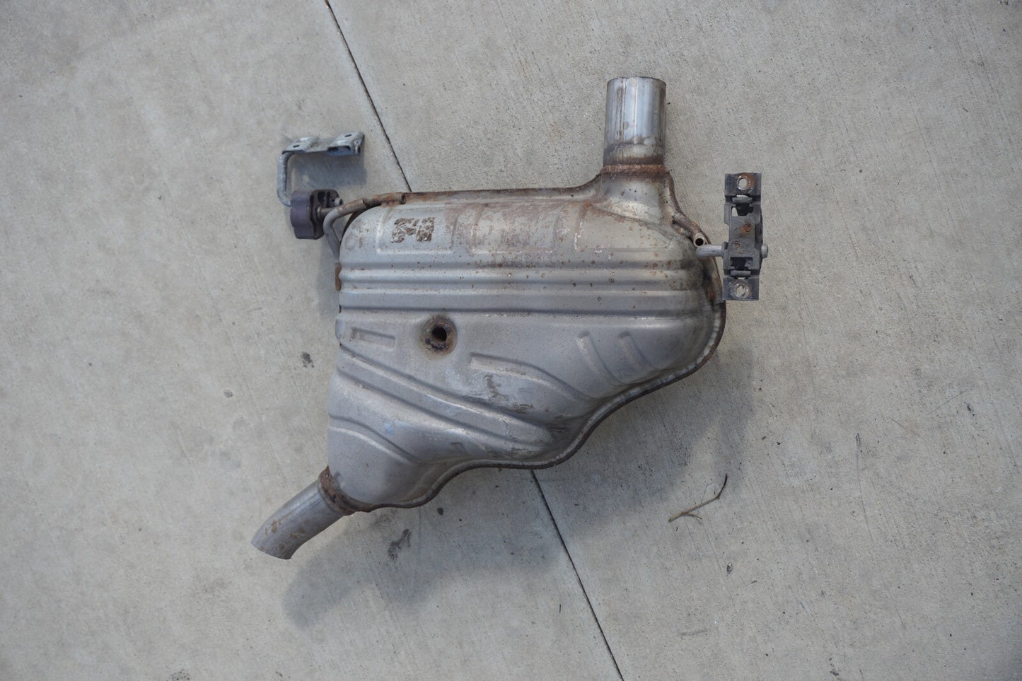 09-11 Mercedes W164 ML350 Exhaust Muffler Left Driver Side OEM