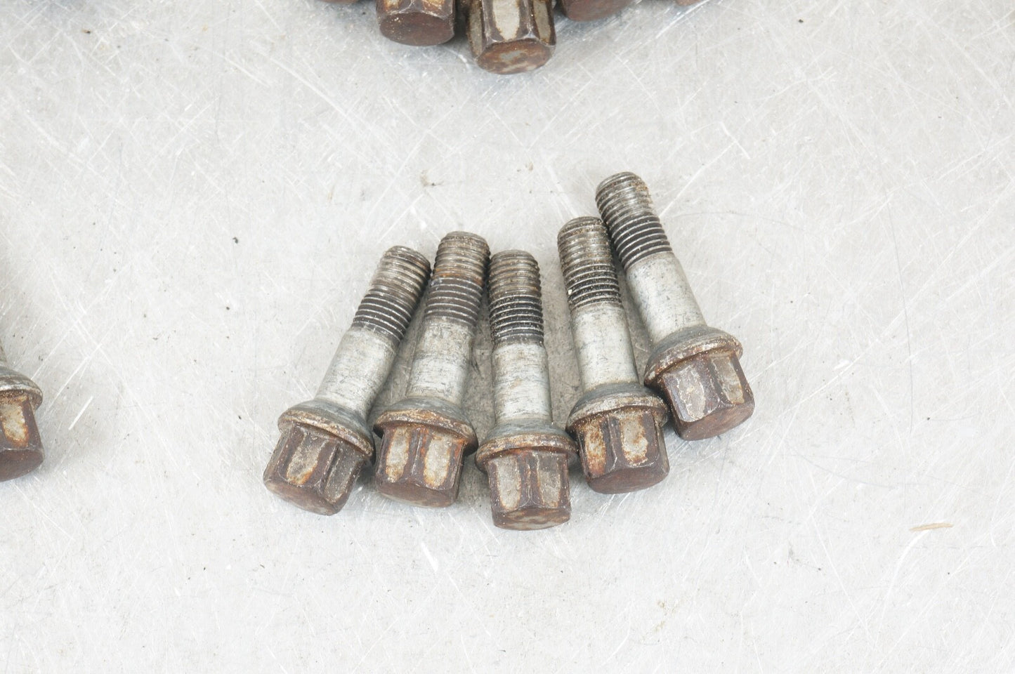 06-2011 mercedes  gl350 ml350 r350 lug nut bolt wheel rim stud set lot of 20 oem