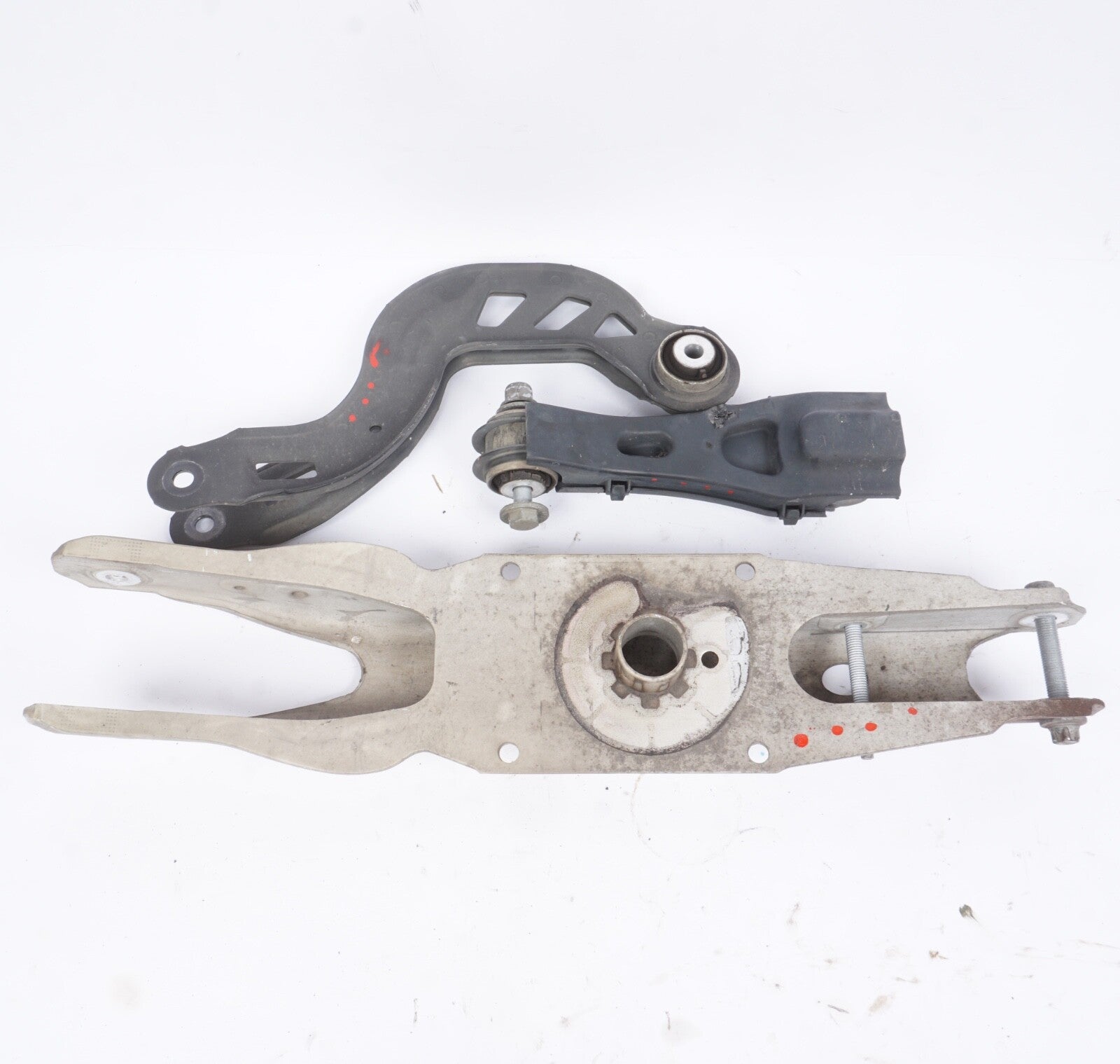 2015 - 2020 MERCEDES GLA250 X156 REAR RIGHT SUSPENSION CONTROL ARM SET OF 3 OEM