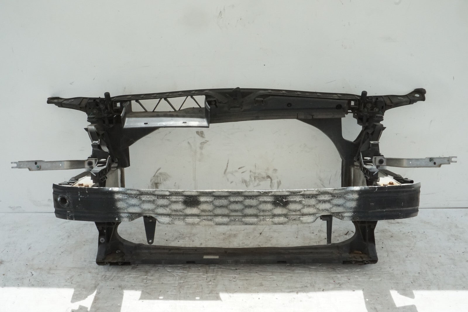 2012 - 2014 AUDI A7 FRONT RADIATOR SUPPORT & BUMPER REINFORCEMENT OEM