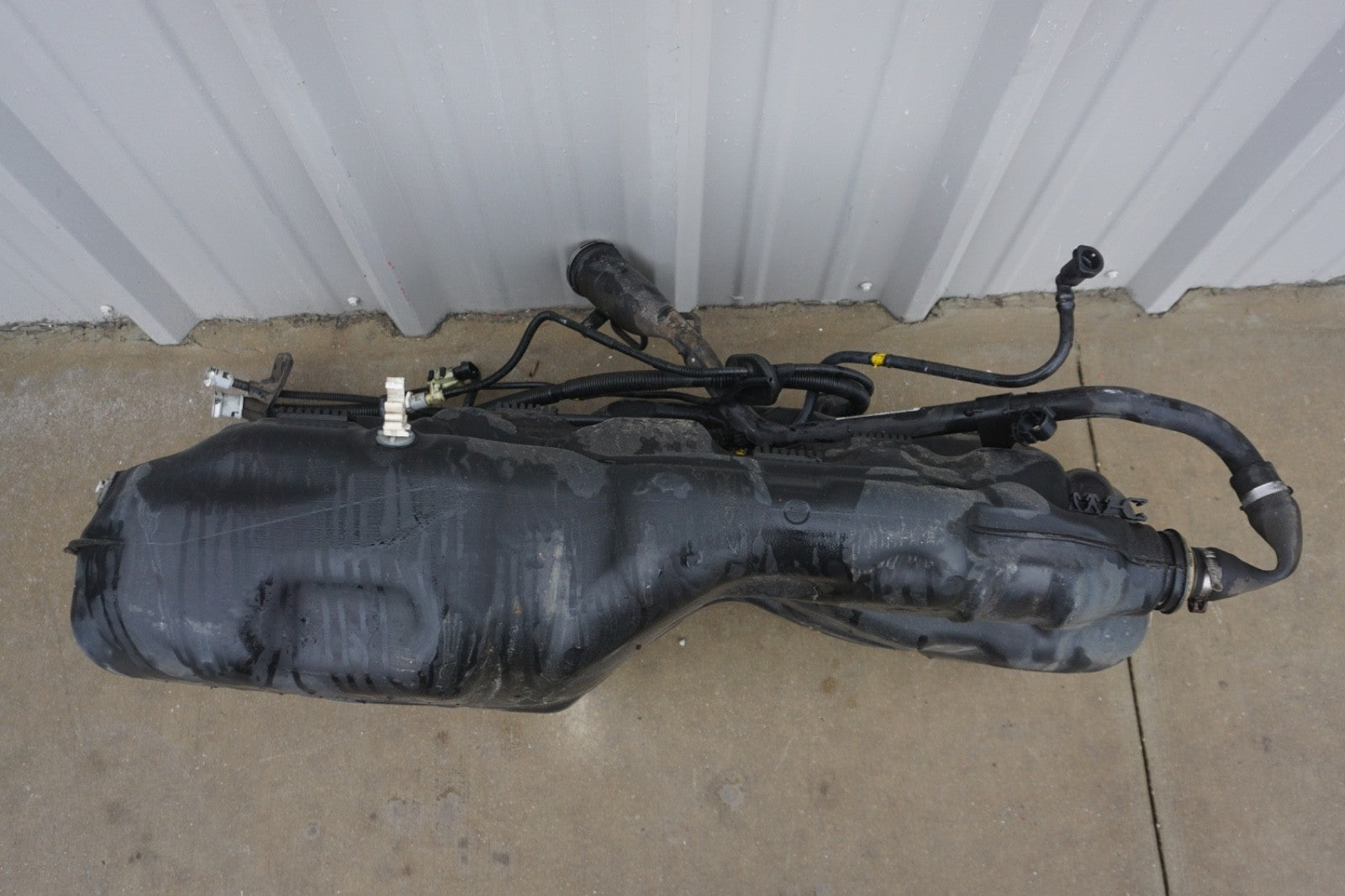 2015 - 2023 Jeep Renegade Fuel Gas Tank Storage Bottle Reservoir OEM