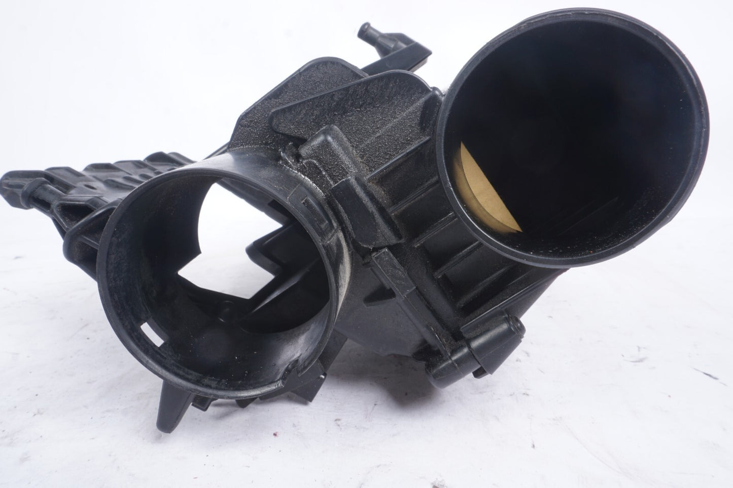 12-14 Mercedes-Benz C250 W204 Air Intake Cleaner Filter Housing Box   OEM