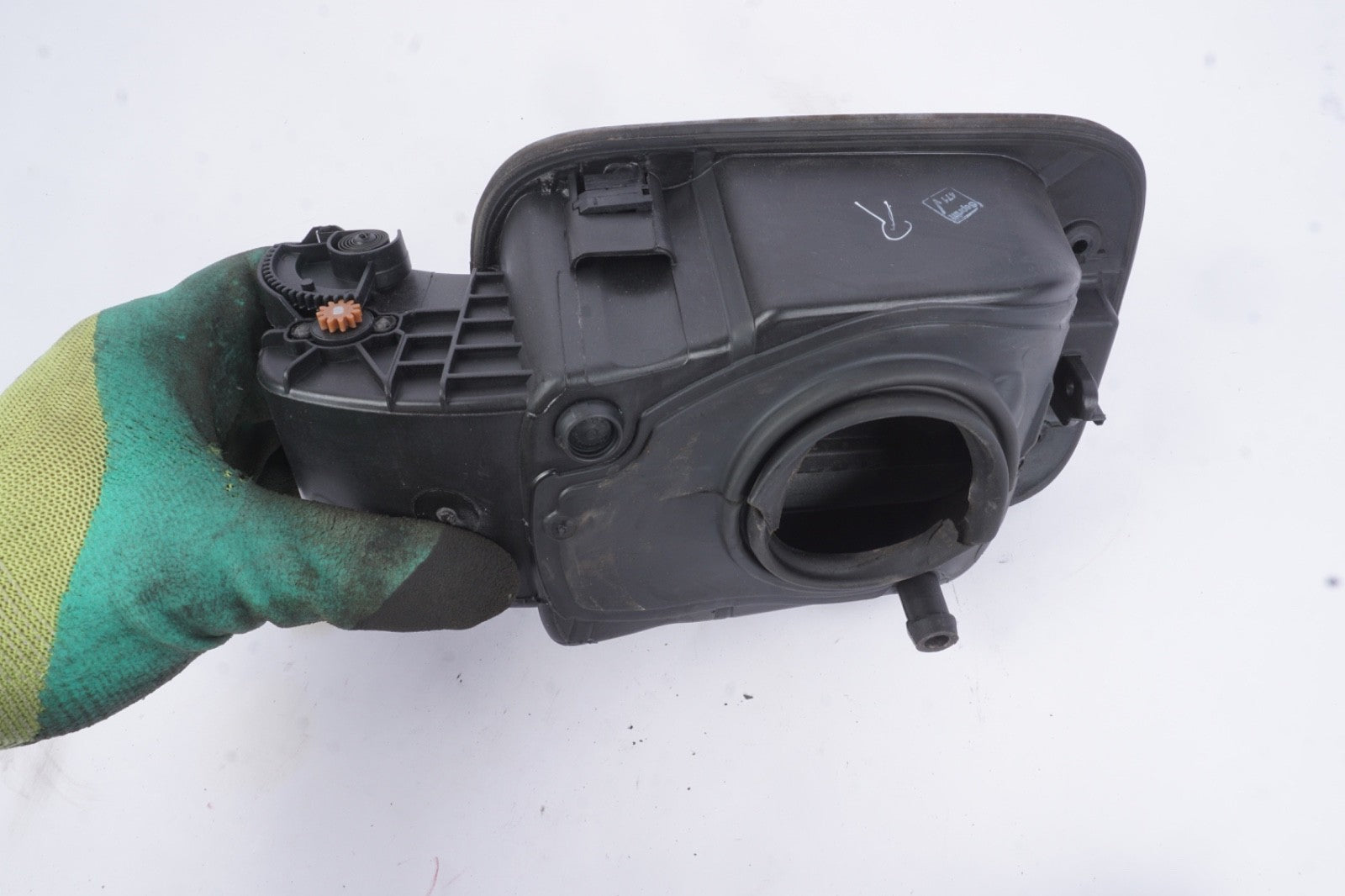 07-13 Mercedes W221 S550 S63 Fuel Tank Door & Cap w/ Actuator Motor OEM