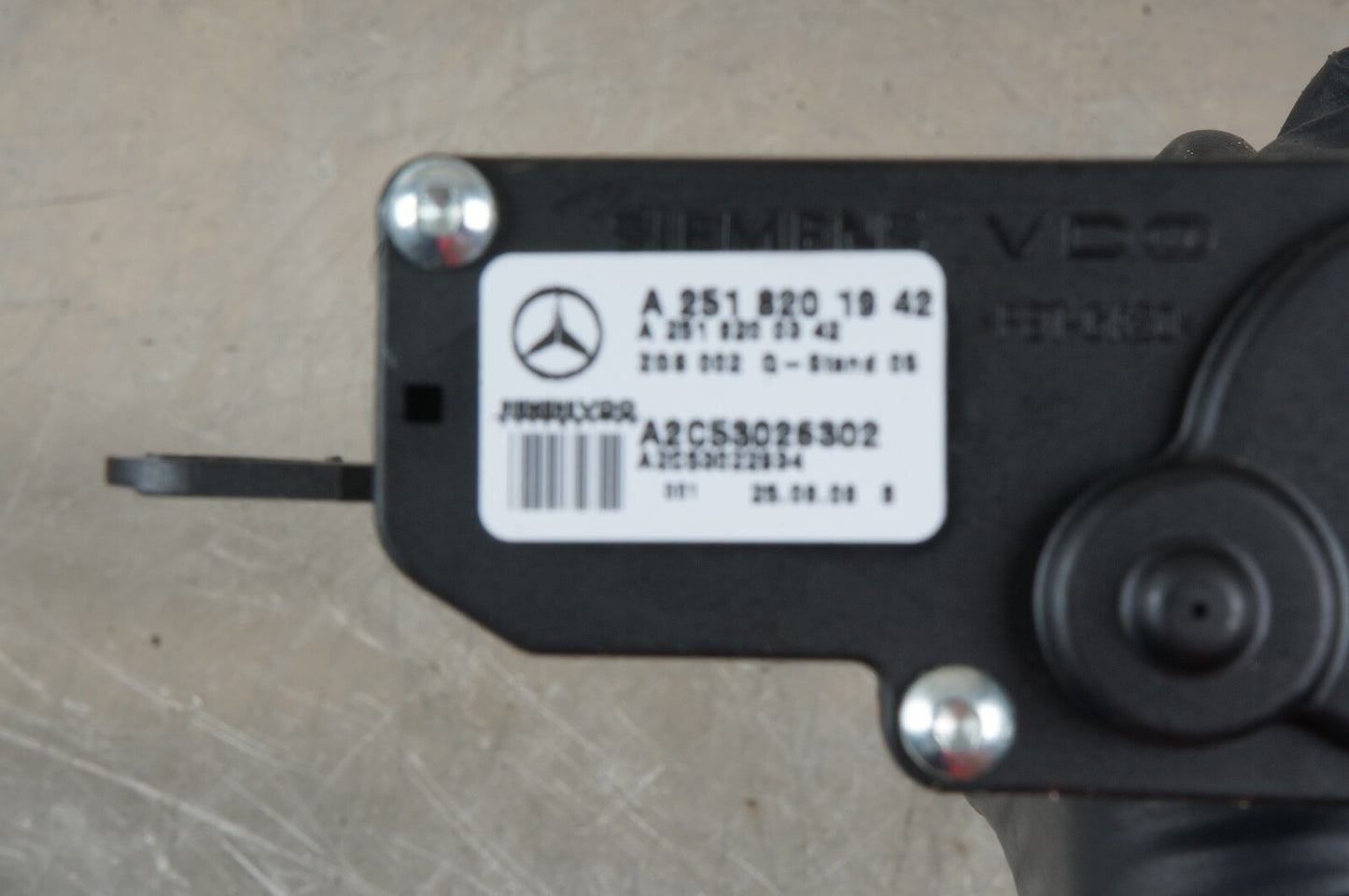 06-12 MERCEDES W251 R-CLASS REAR LEFT QUARTER WINDOW MOTOR ACTUATOR OEM