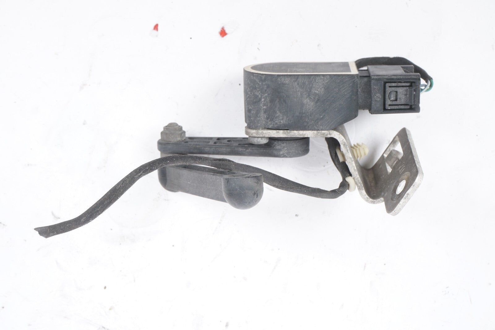 13-18 BMW 650i 640i Rear Right Pass Side Suspension Height Level Sensor OEM