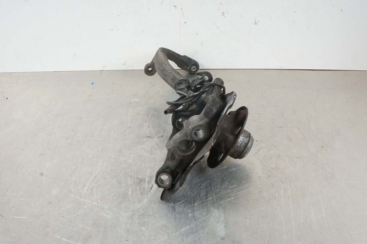 07-14 Mercedes W216 CL550 S550 Front Right Wheel Carrier Spindle Knuckle Hub RWD