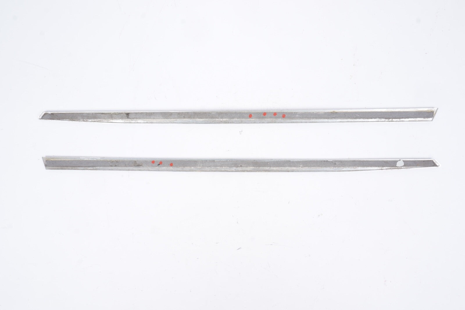 2010-2014 MERCEDES E350 C207 COUPE LEFT & RIGHT QUARTER PANEL MOLDING SET