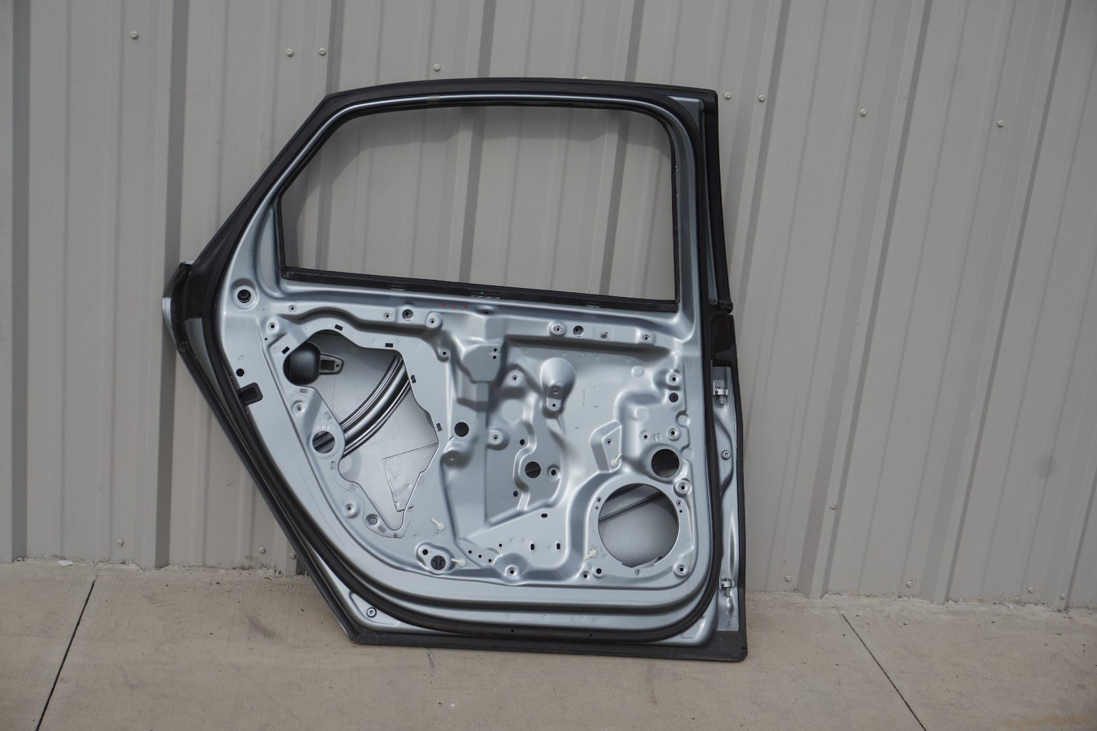 2011 - 2018 Audi A8l Rear Left Driver Side Door Shell OEM *Long Base*