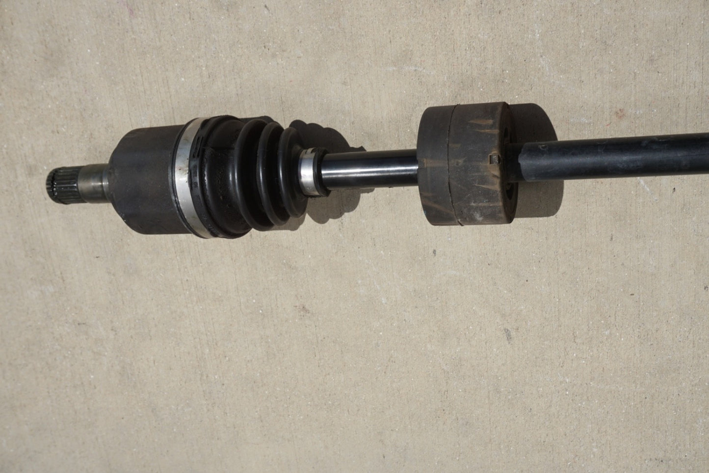2012 - 2017 FIAT 500 RIGHT AXLE SHAFT DRIVE P68070392AC