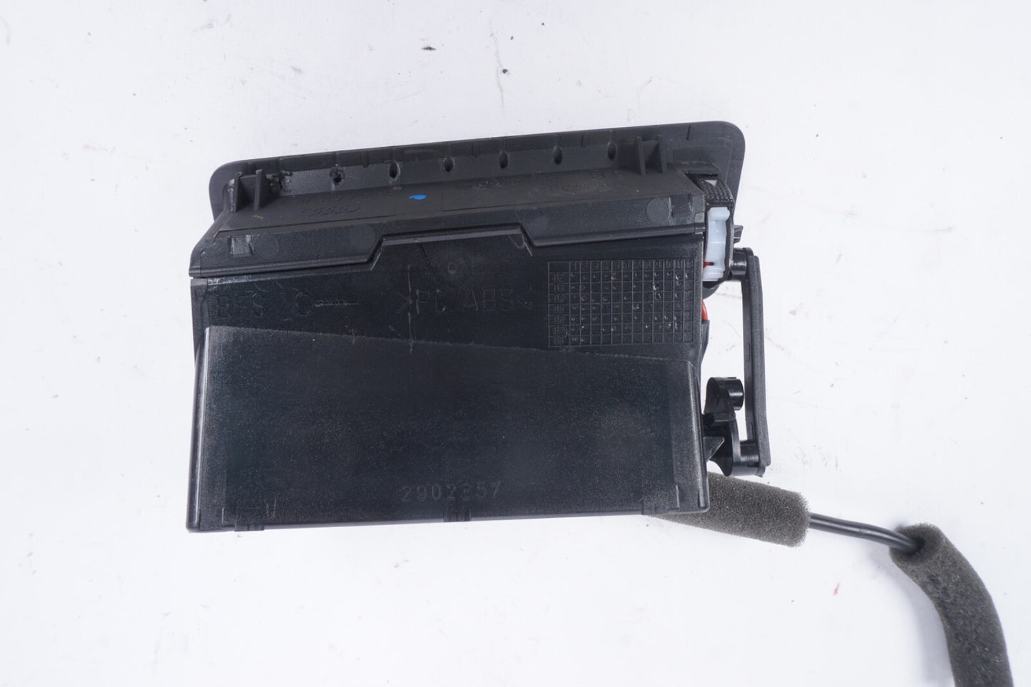 2007-2010 Audi S8 Passenger B Pillar Vent 4E0819704C