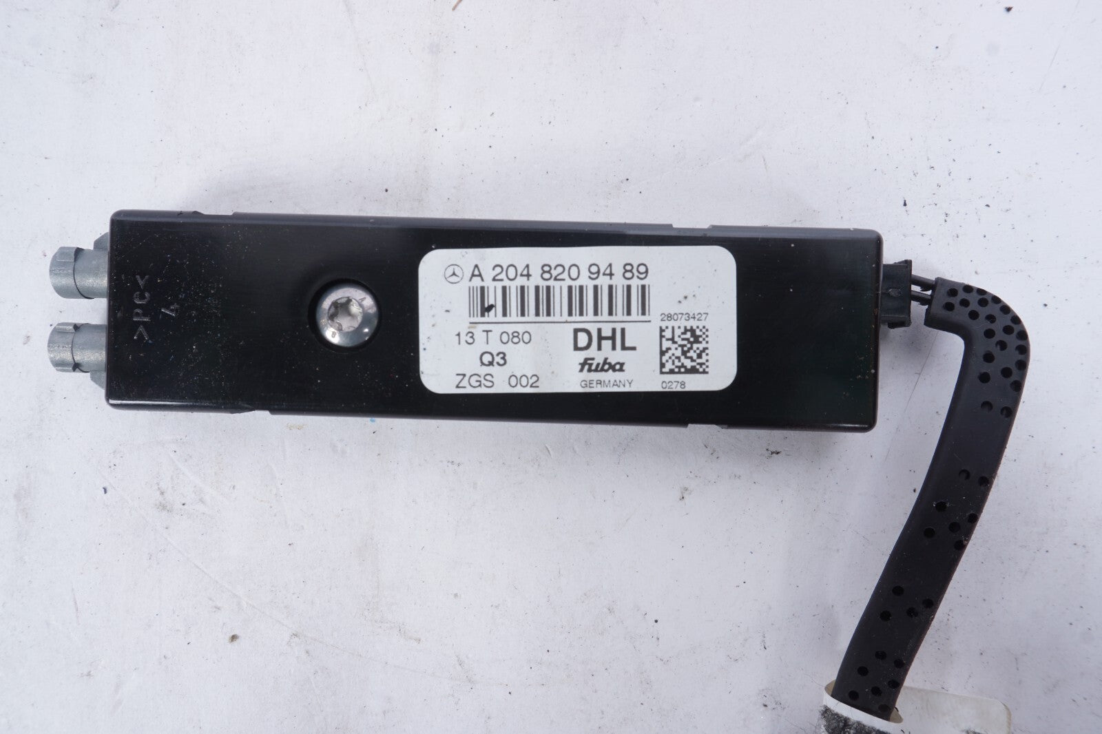 08-14 Mercedes C250 C300 C350 Radio Antenna Amp Amplifier A2048209489  OEM