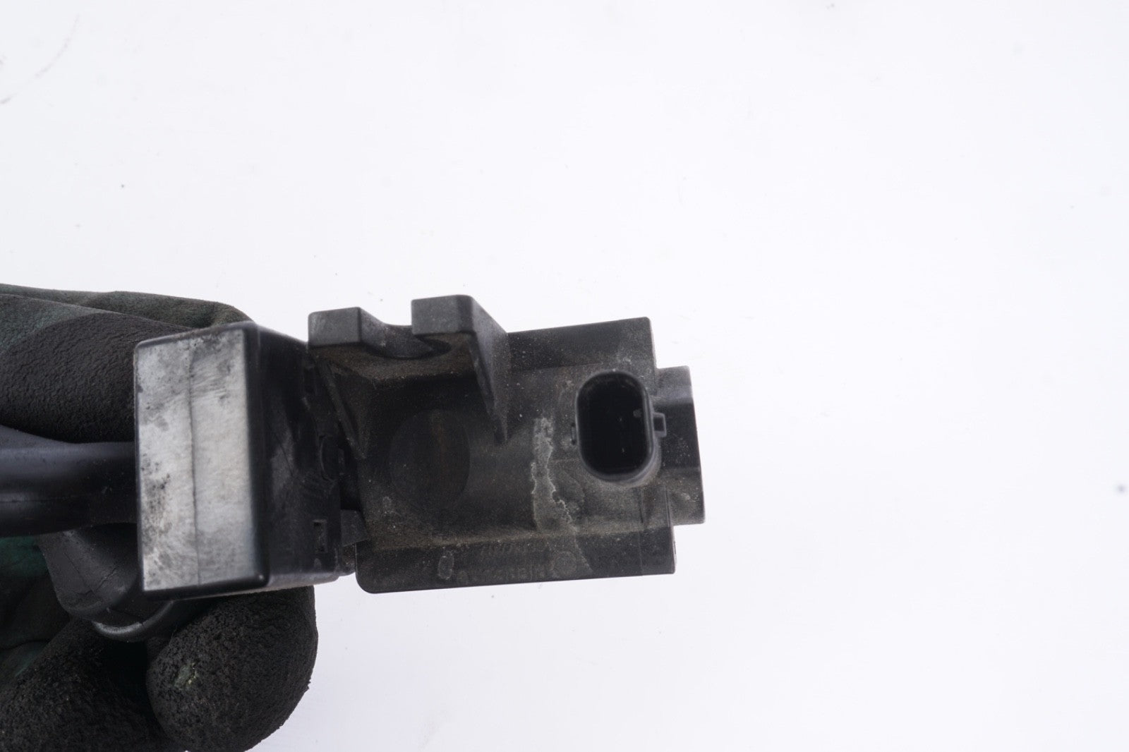 2012 - 2017 MERCEDES S550 W222 TURBOCHARGER AIR BOOST SENSOR OEM A0081535428