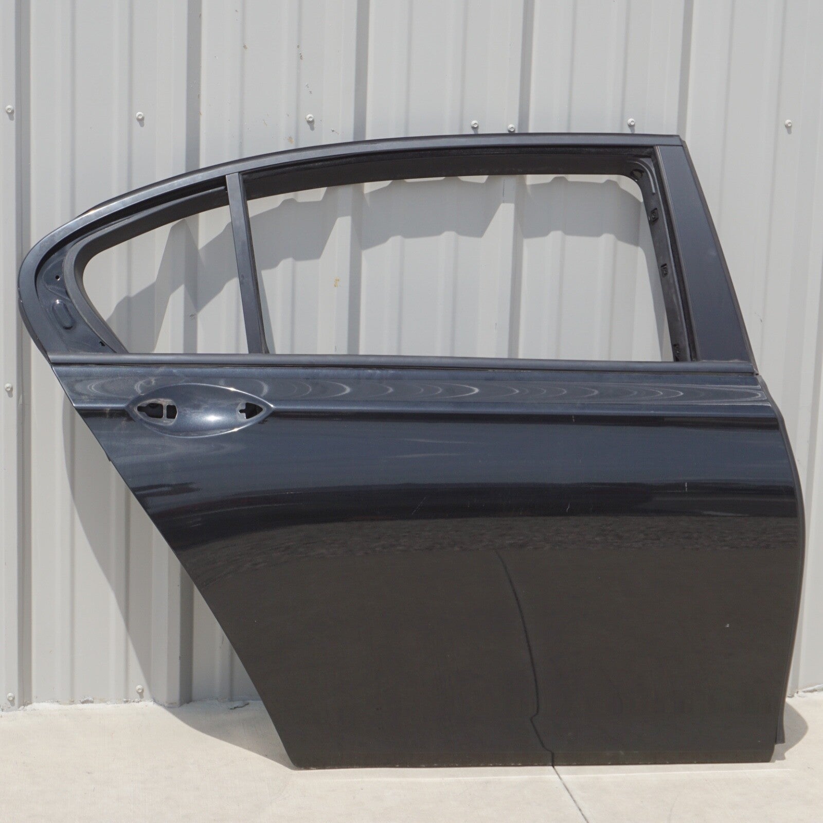 09-15 BMW 750Li F02 Rear Right Side Door Shell OEM