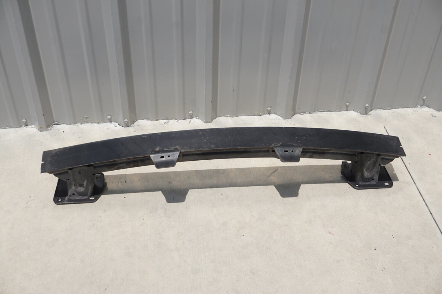 2012-2018 FORD FOCUS SE REAR BUMPER REINFORCEMENT ABSORBER IMPACT BAR OEM