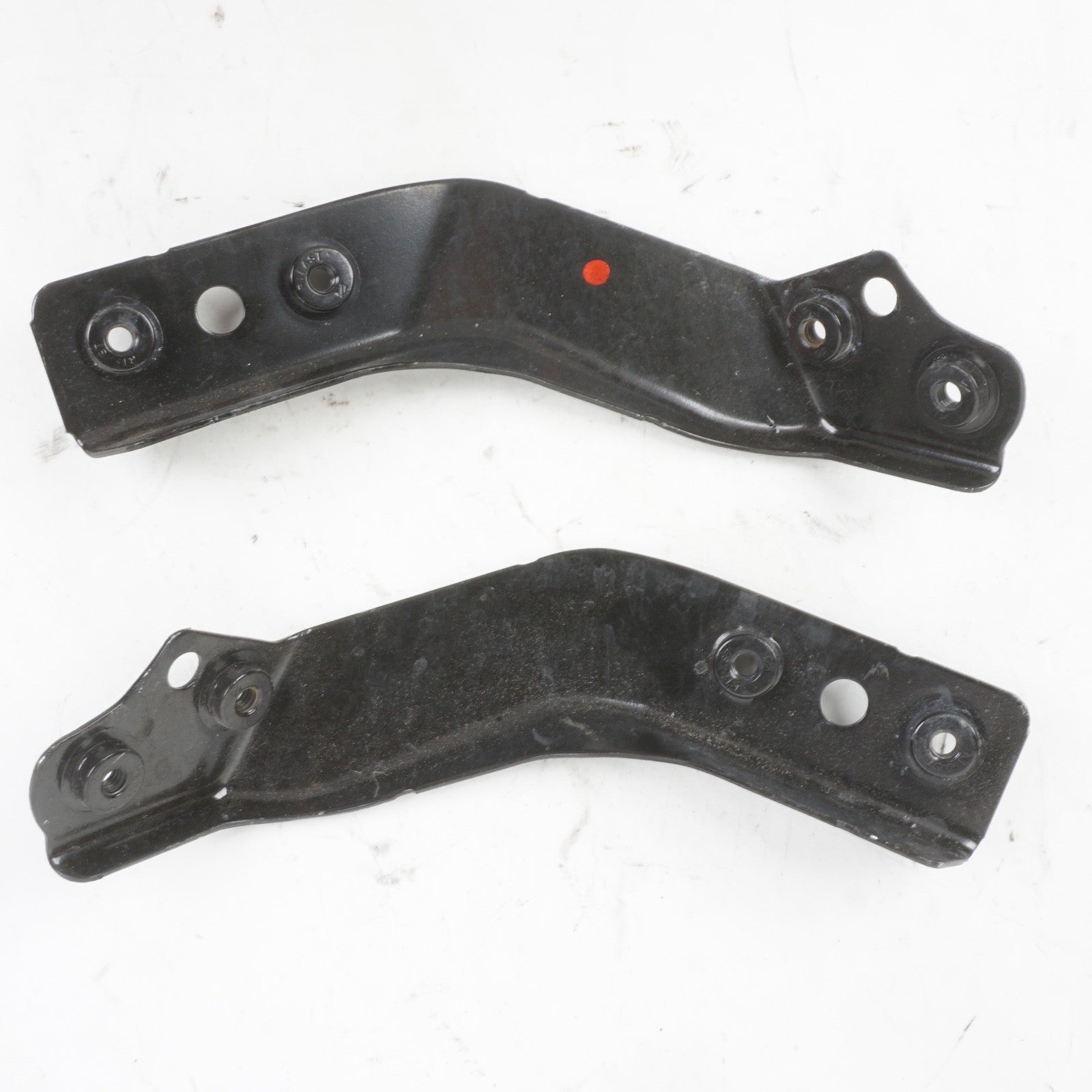 2008 - 2014 Mercedes Benz W204 C300 C350  Bumper Support Bracket Right Left