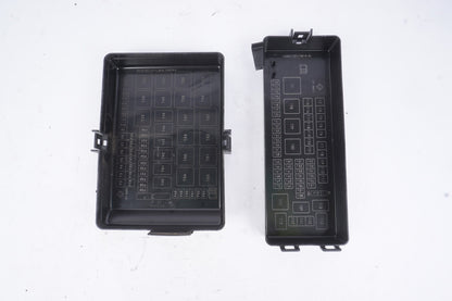 2014-2019 MASERATI GHIBLI SQ4 3.0L FUSE BOX JUNCTION COVER LID TRIM PANEL OEM 2