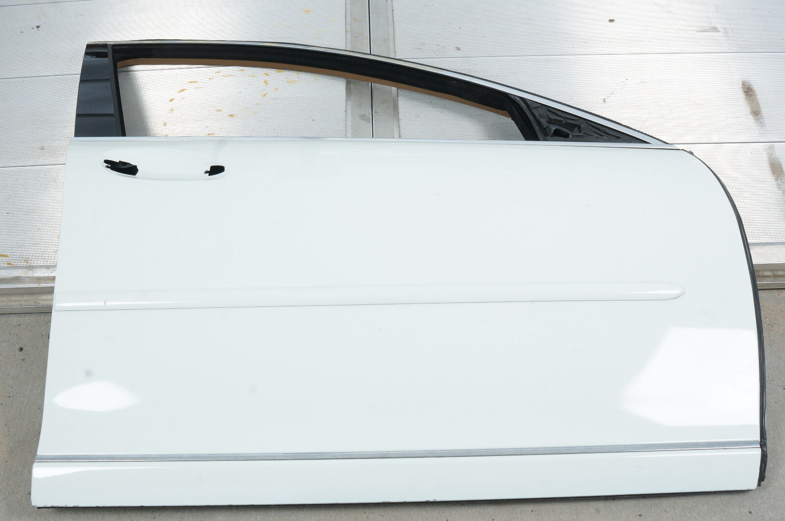 07 - 13 MERCEDES-BENZ S550 W221 FRONT RIGHT PASSENGER SIDE DOOR SHELL OEM