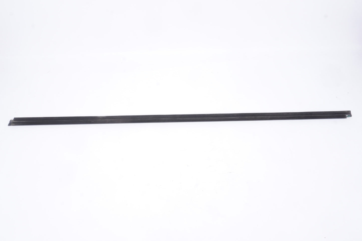 2014-2020 BMW 4728i 430I 435i FRONT RIGHT PASSENGER DOOR WINDOW BELT MOLDING OEM