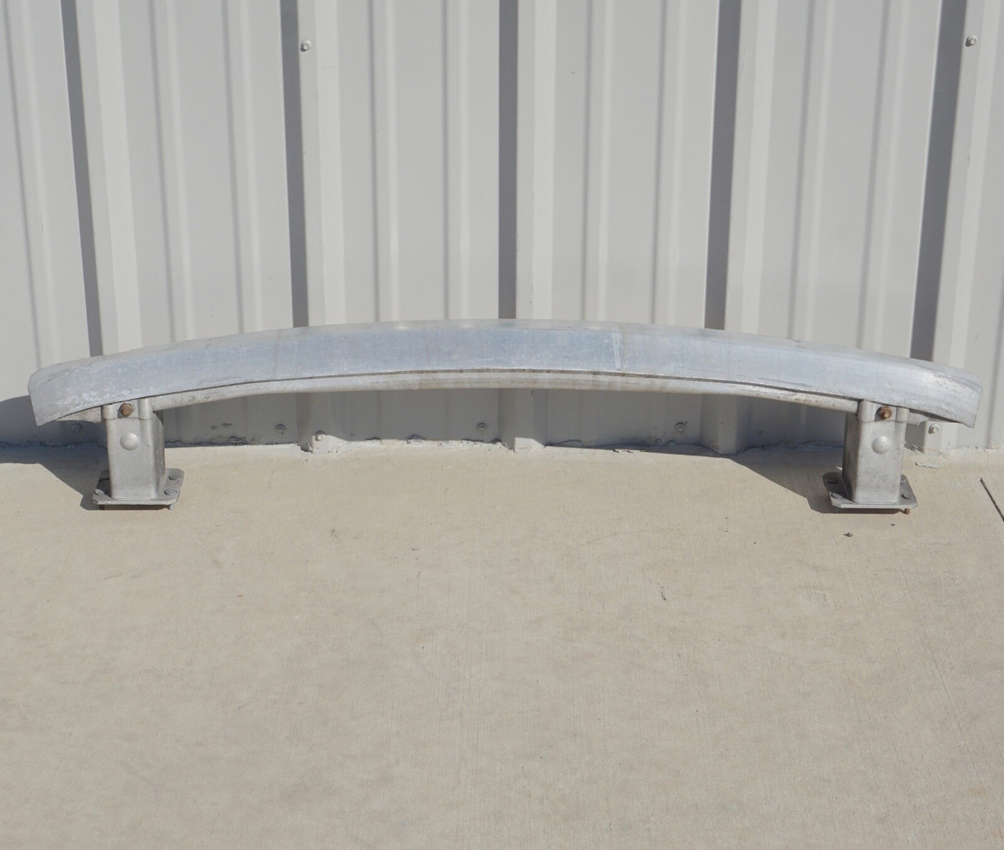 03 - 08 Mercedes R230 SL500 REAR BUMPER REINFORCEMENT OEM