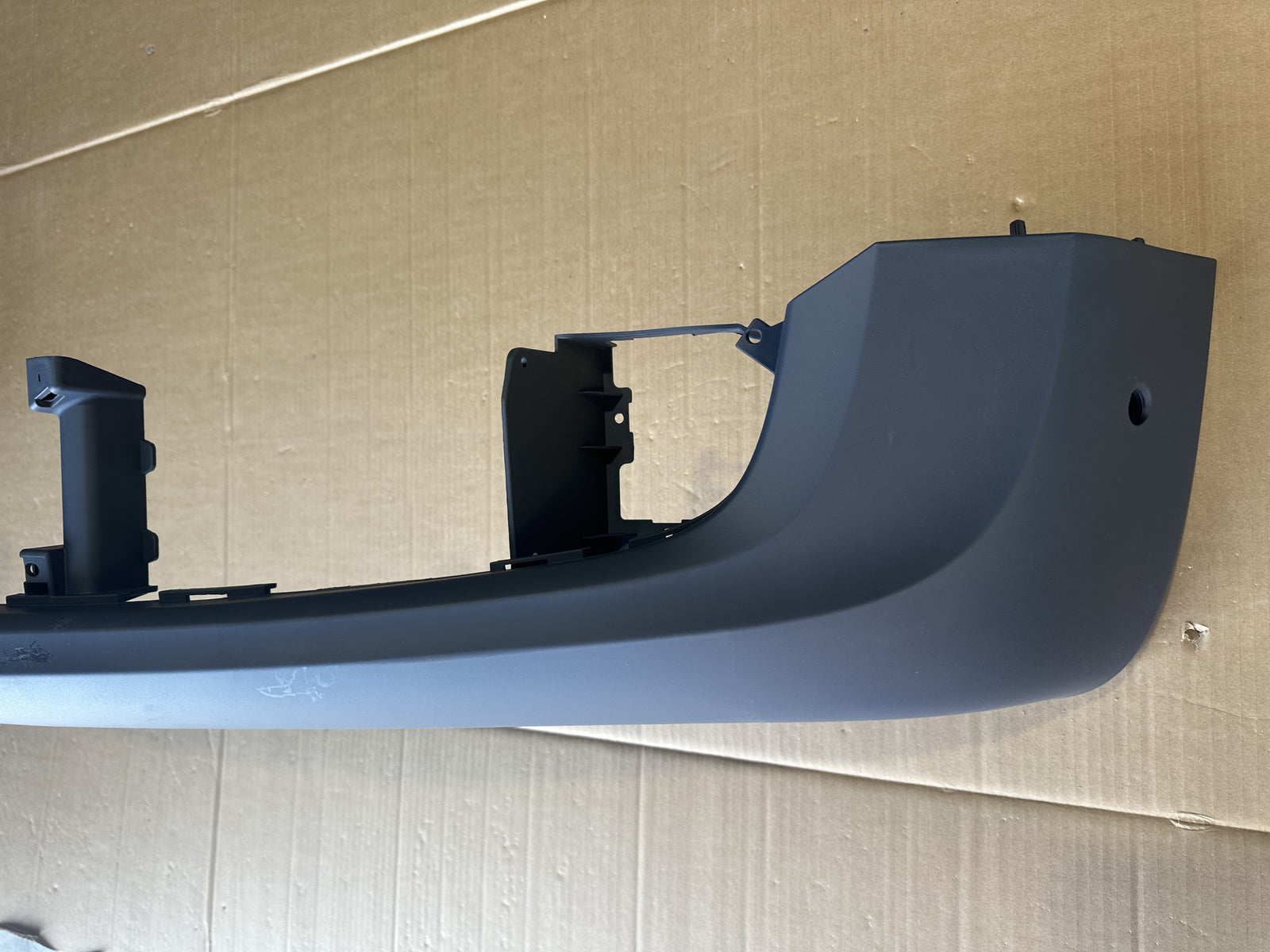 2011 - 2016 FRONT BUMPER FOR BENTLEY MULSANNE  3Y0807821P