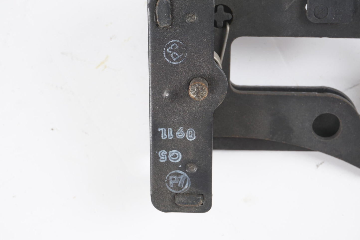 08-14 Mercedes C350 C300 W204 HOOD LOCK LATCH OEM