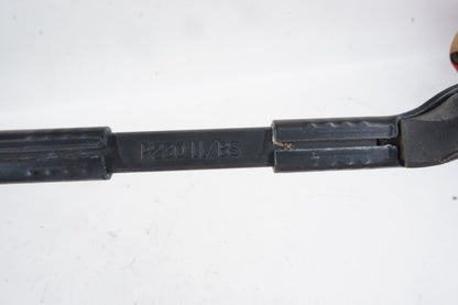 03-06 MERCEDES R230 SL500 FRONT RIGHT / LEFT WINDSHIELD WIPER ARM SET PAIR OEM