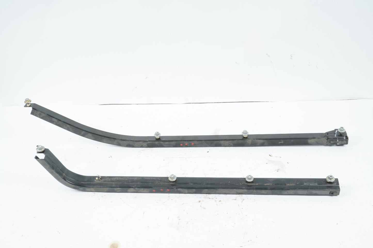 17-20 CHRYSLER PACIFICA REAR LEFT SLIDING DOOR UPPER & LOWER ROLLER TRACK OEM