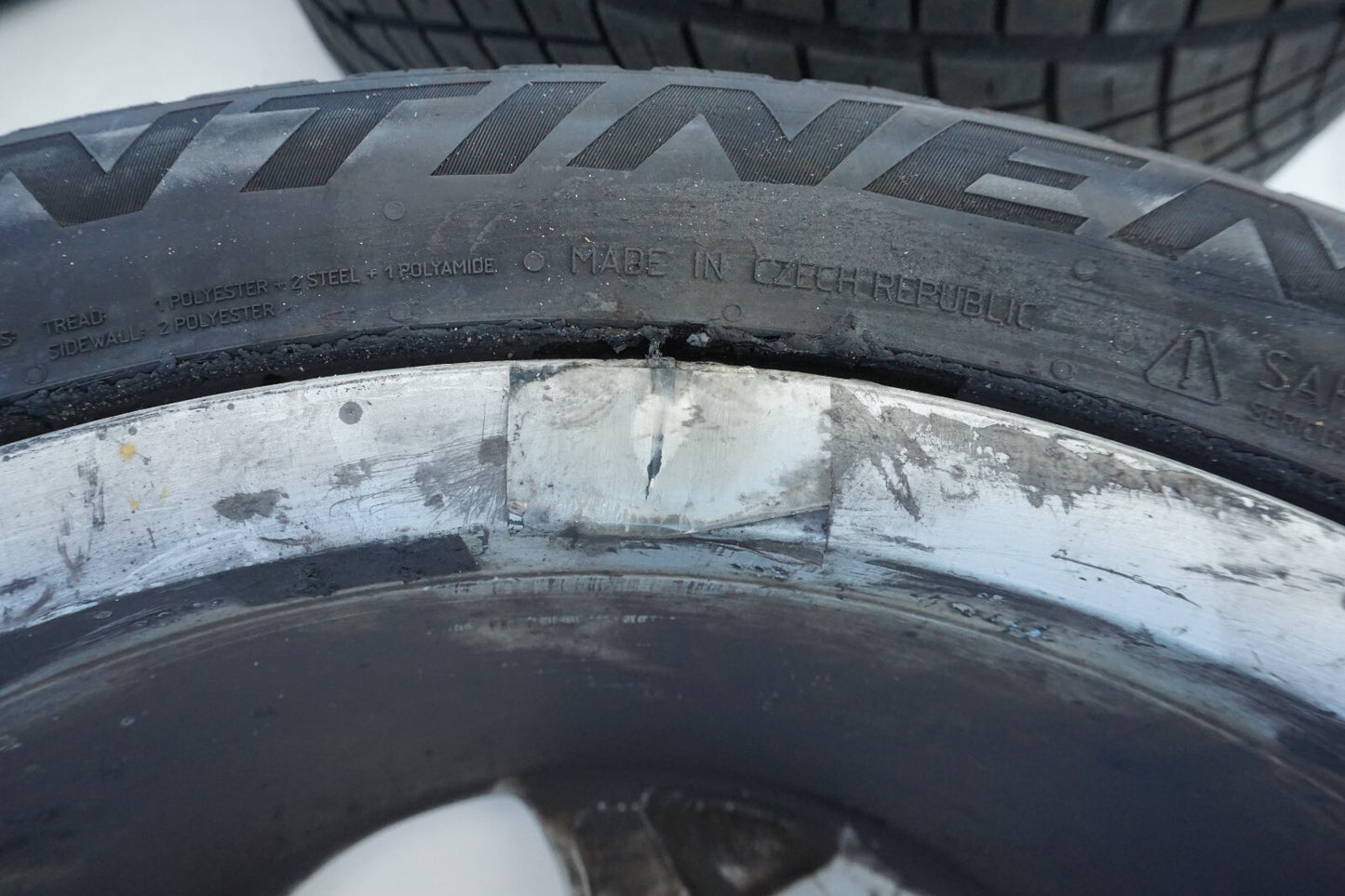 03 - 12 Mercedes R230 SL500 ALLOY WHEEL RIM 8.5Jx18 *TWO WHEEL ARE CRACKED* OEM